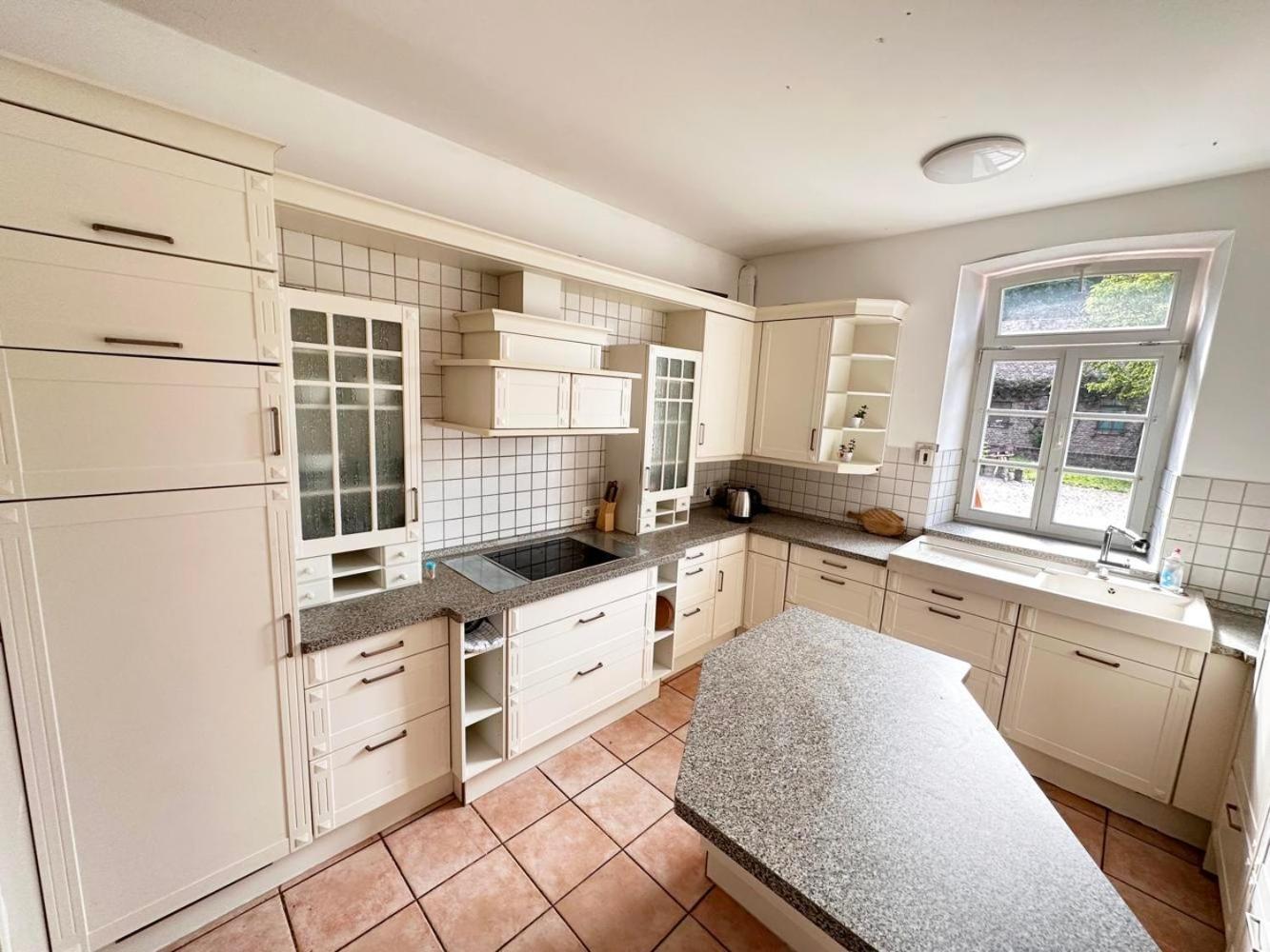 Nuessenberger Hof Apartments Кьолн Екстериор снимка